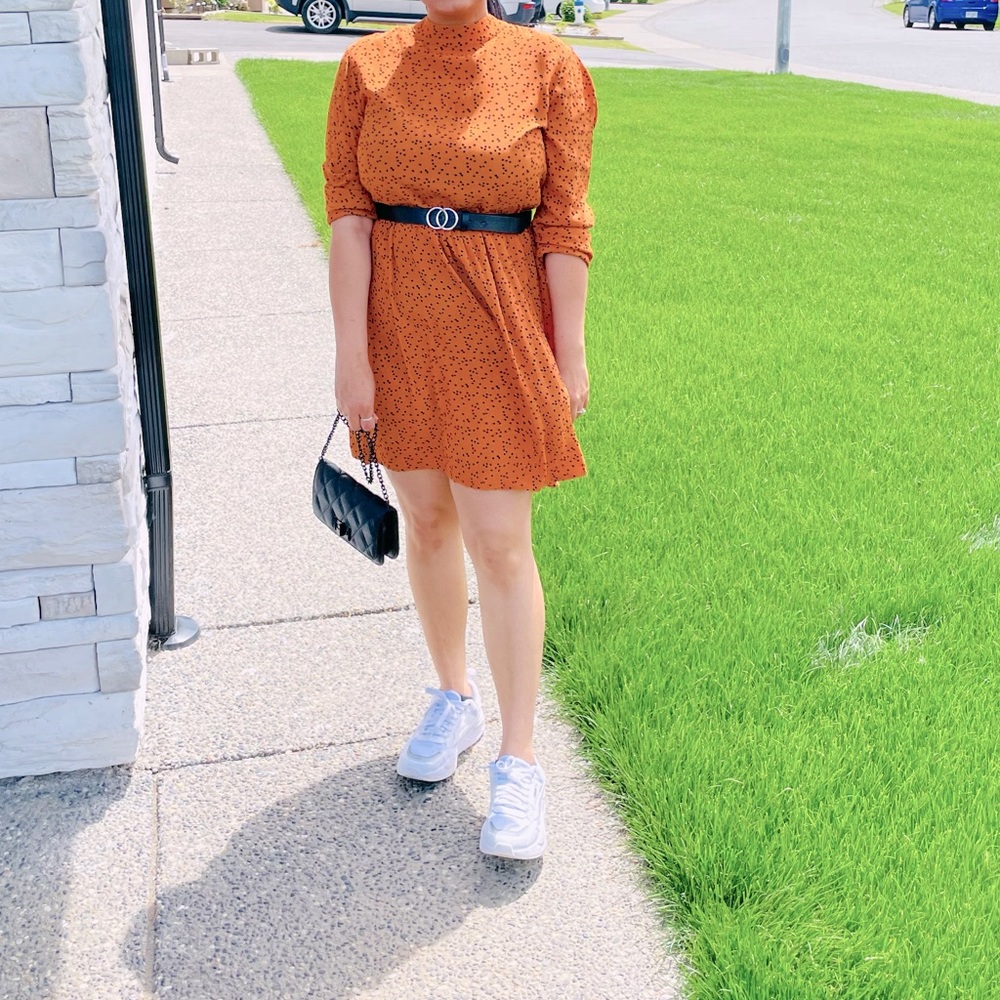 Short dress